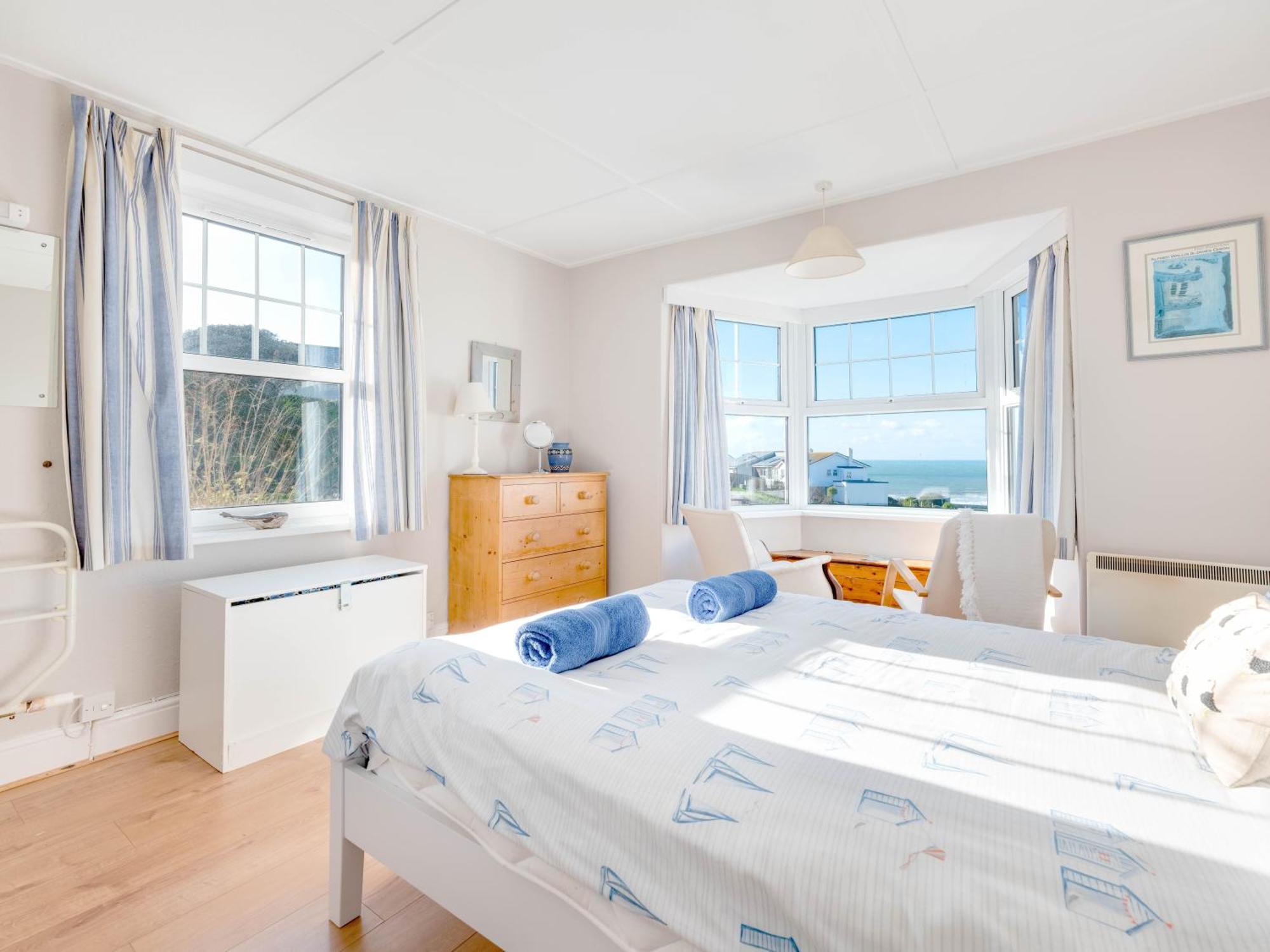 Pinewood Flat 5 Villa Ползеат Екстериор снимка