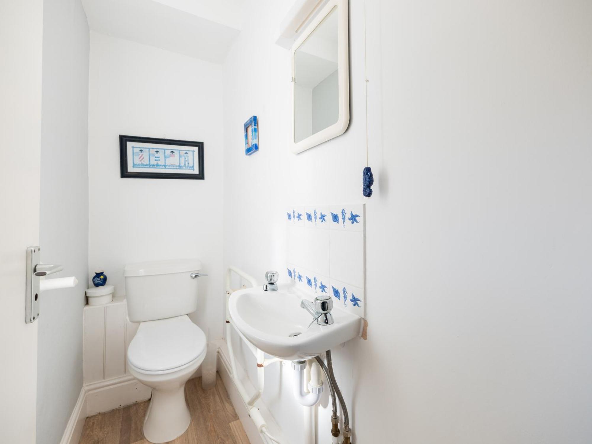 Pinewood Flat 5 Villa Ползеат Екстериор снимка